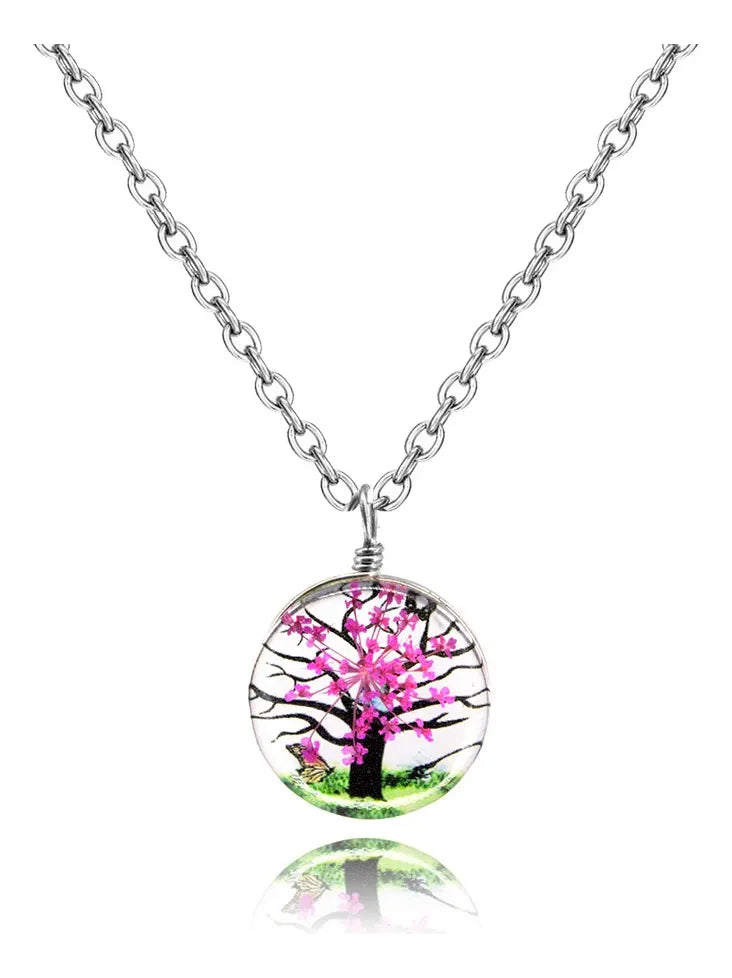 Cadena con dije de naturaleza encapsulada