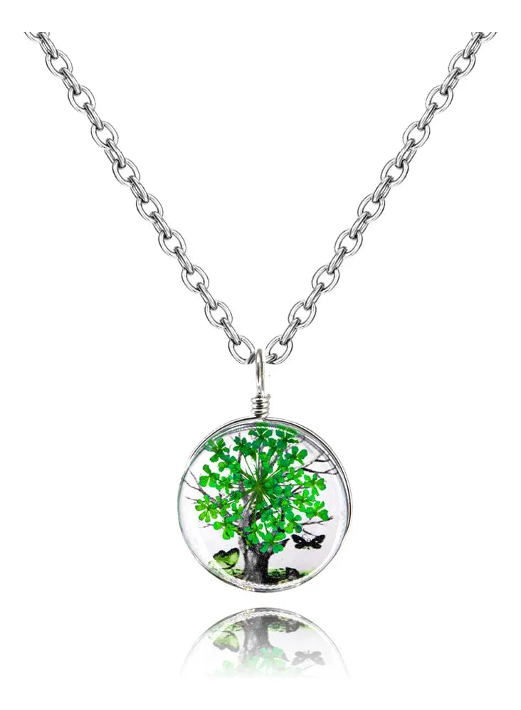 Cadena con dije de naturaleza encapsulada